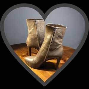 Sergio Rossi Luxury Leather Short Boots